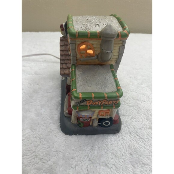 Midwest Of Cannon Falls Creepy Hollow Gasp N Go Mini Auto Shop Halloween*Works** - Picture 16 of 16